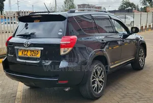 Toyota Vanguard 2013 Black