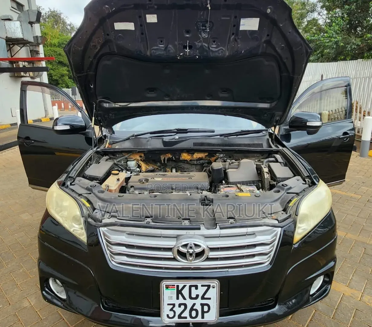 Toyota Vanguard 2013 Black