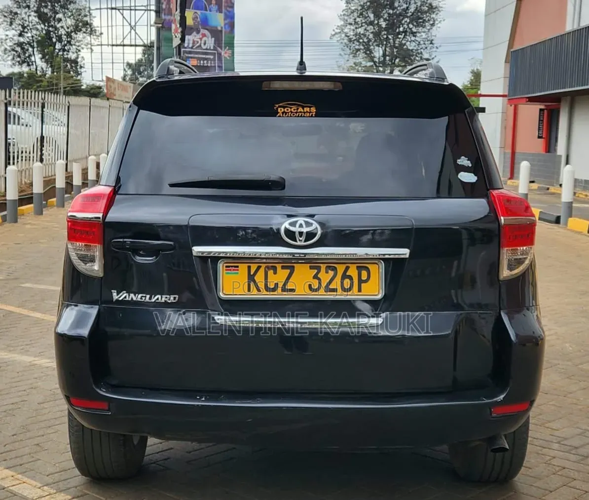 Toyota Vanguard 2013 Black