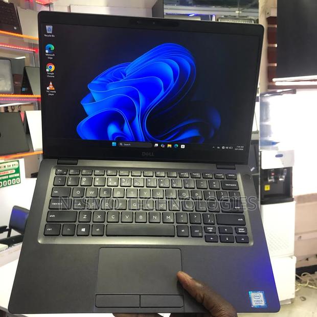 Laptop Dell Latitude 5300 8GB Intel Core i5 SSD 256GB