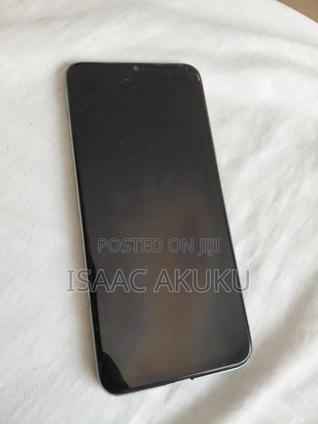 Realme C35 128 GB White - main view