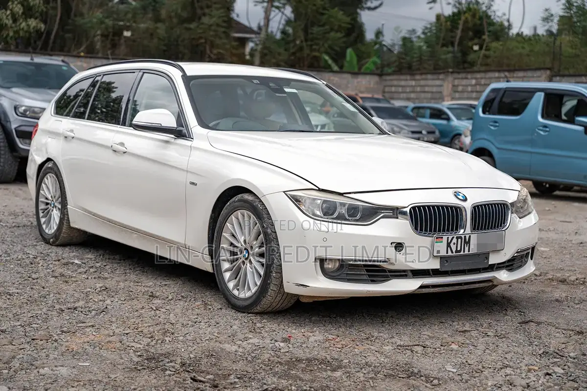 BMW 320i 2014 White