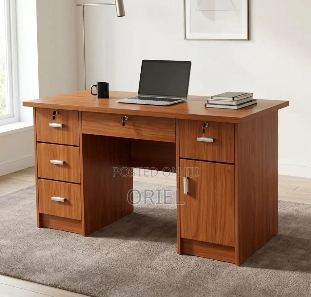 Office Desk : 1400MM Executive Office Desk With Drawers & Cupboard