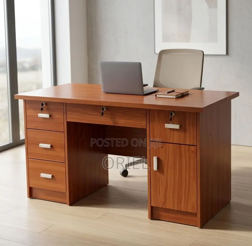 Office Desk : 1400MM Executive Office Desk With Drawers & Cupboard