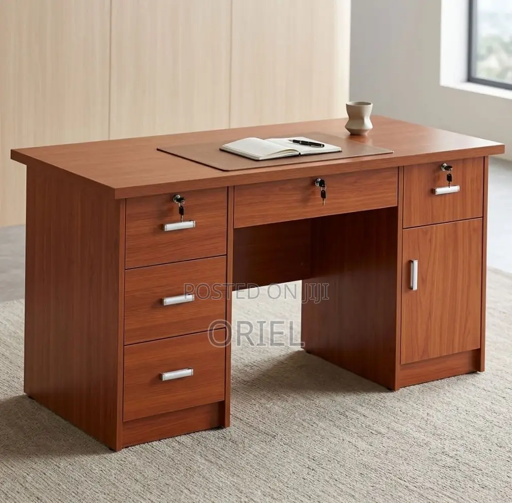 Office Desk : 1400MM Executive Office Desk With Drawers & Cupboard