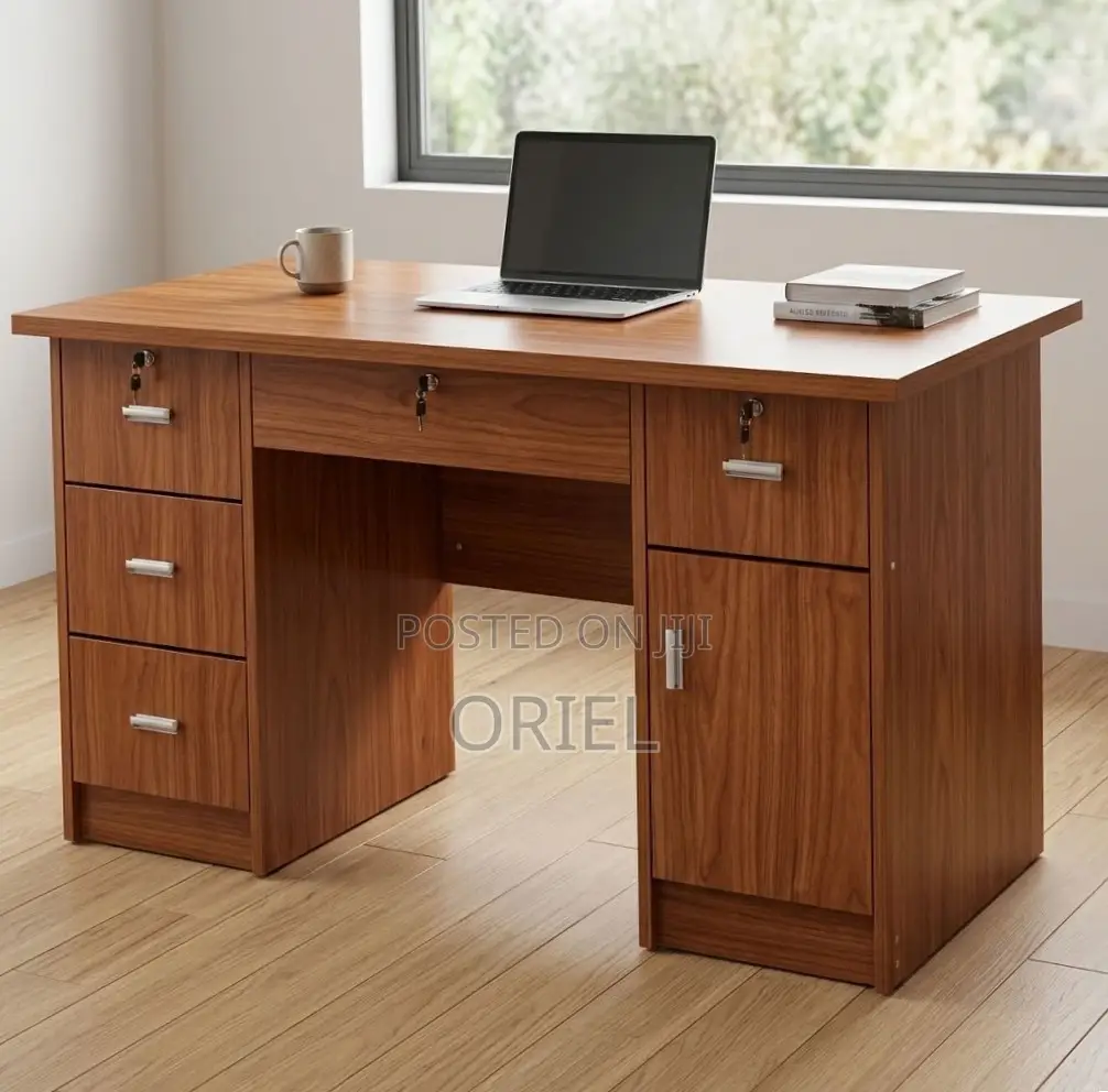 Office Desk : 1400MM Executive Office Desk With Drawers & Cupboard