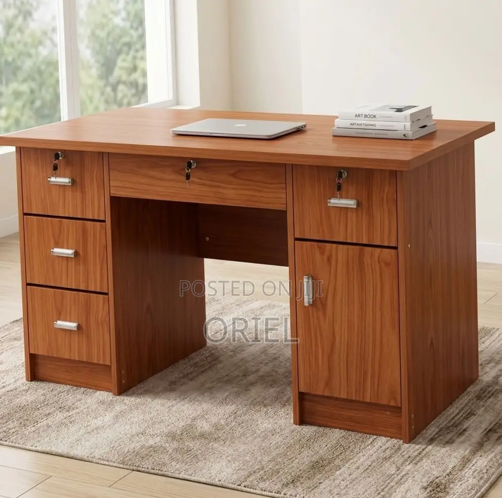 Office Desk : 1400MM Executive Office Desk With Drawers & Cupboard