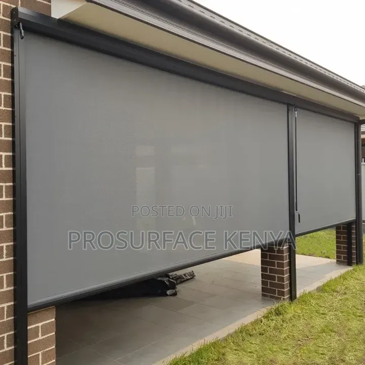 Affordable Sunscreen Window Blinds – Elegant & Functional