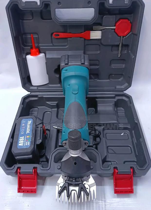 Cordless Sheep Shearing/Livestock Wool Clipping Machine - main view