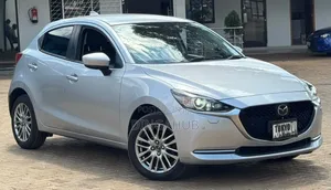 Mazda 2 2019 Silver