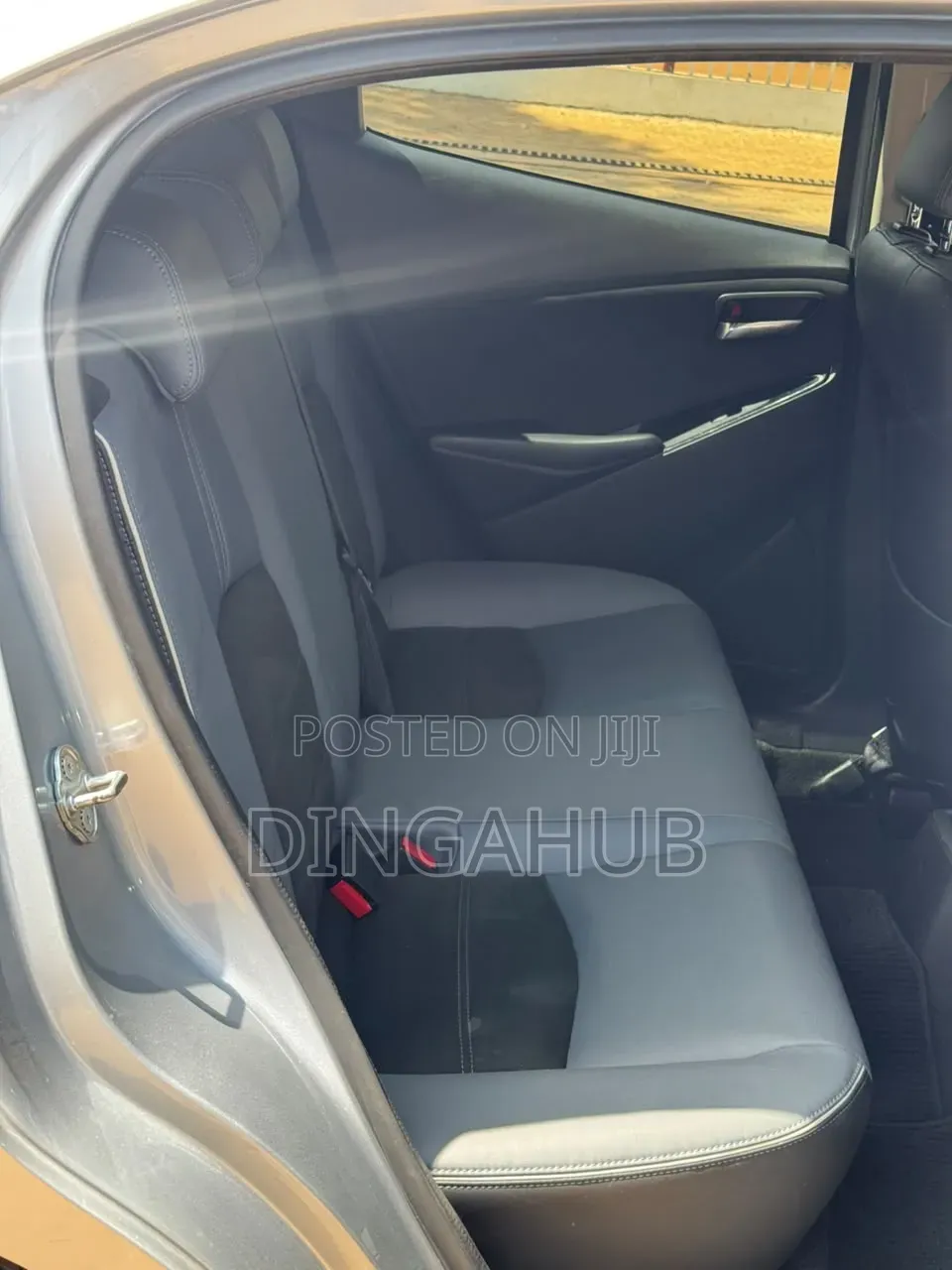 Mazda 2 2019 Silver