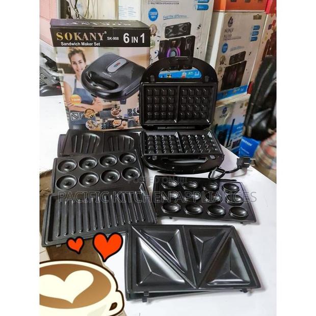 6-in-1 Multi-Plate Sandwich Maker With Non-Stick Heating - thumbnail 2