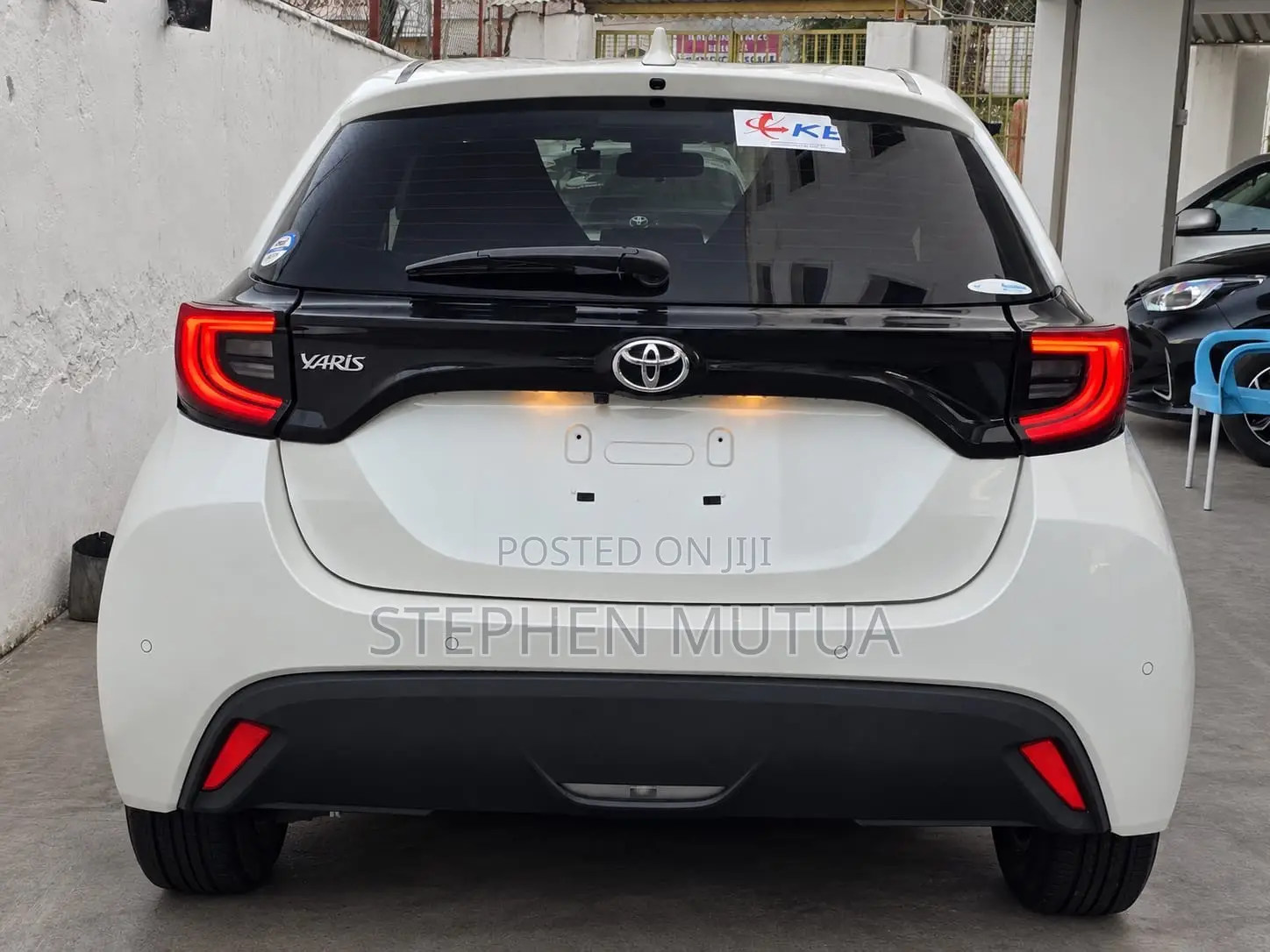 Toyota Yaris 2021 White