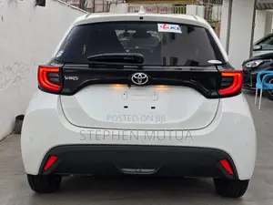 Toyota Yaris 2021 White