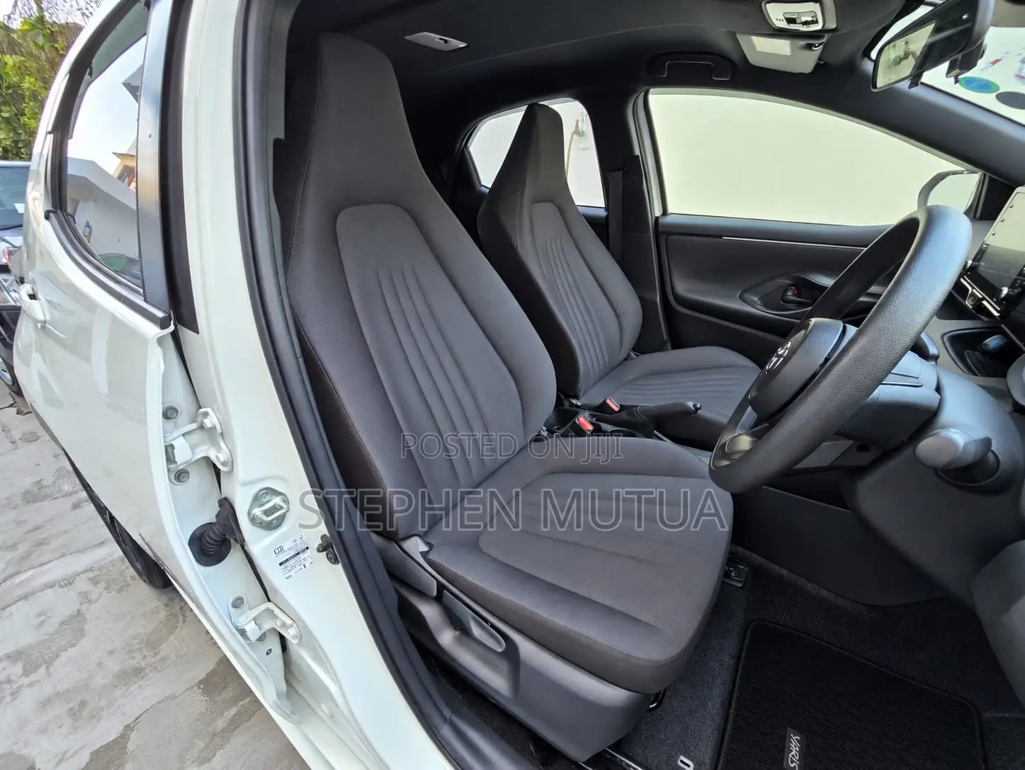 Toyota Yaris 2021 White