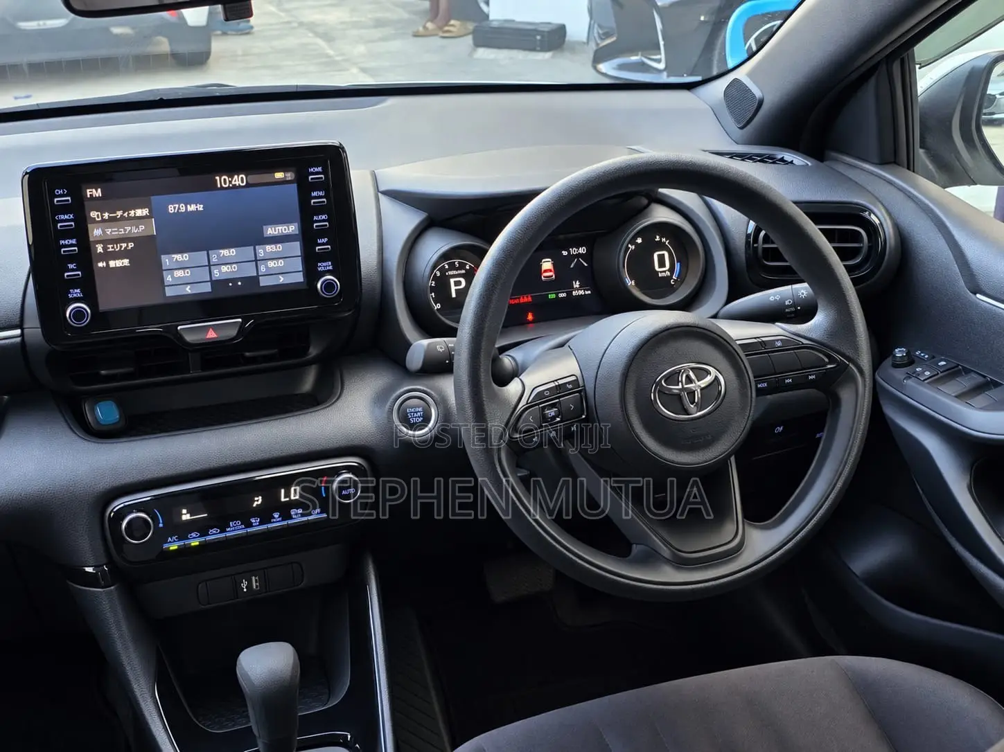 Toyota Yaris 2021 White