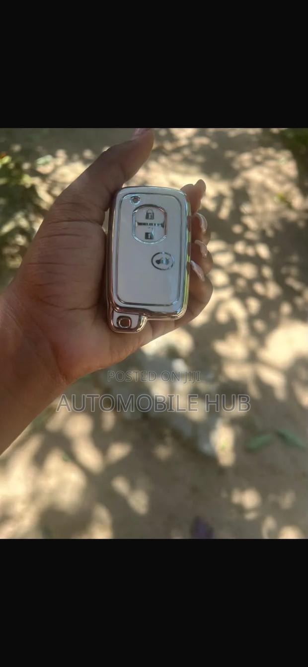 Toyota Prado Silicone Key Case - thumbnail 2