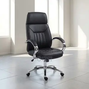 Office Chair; Black Director's Office Chair