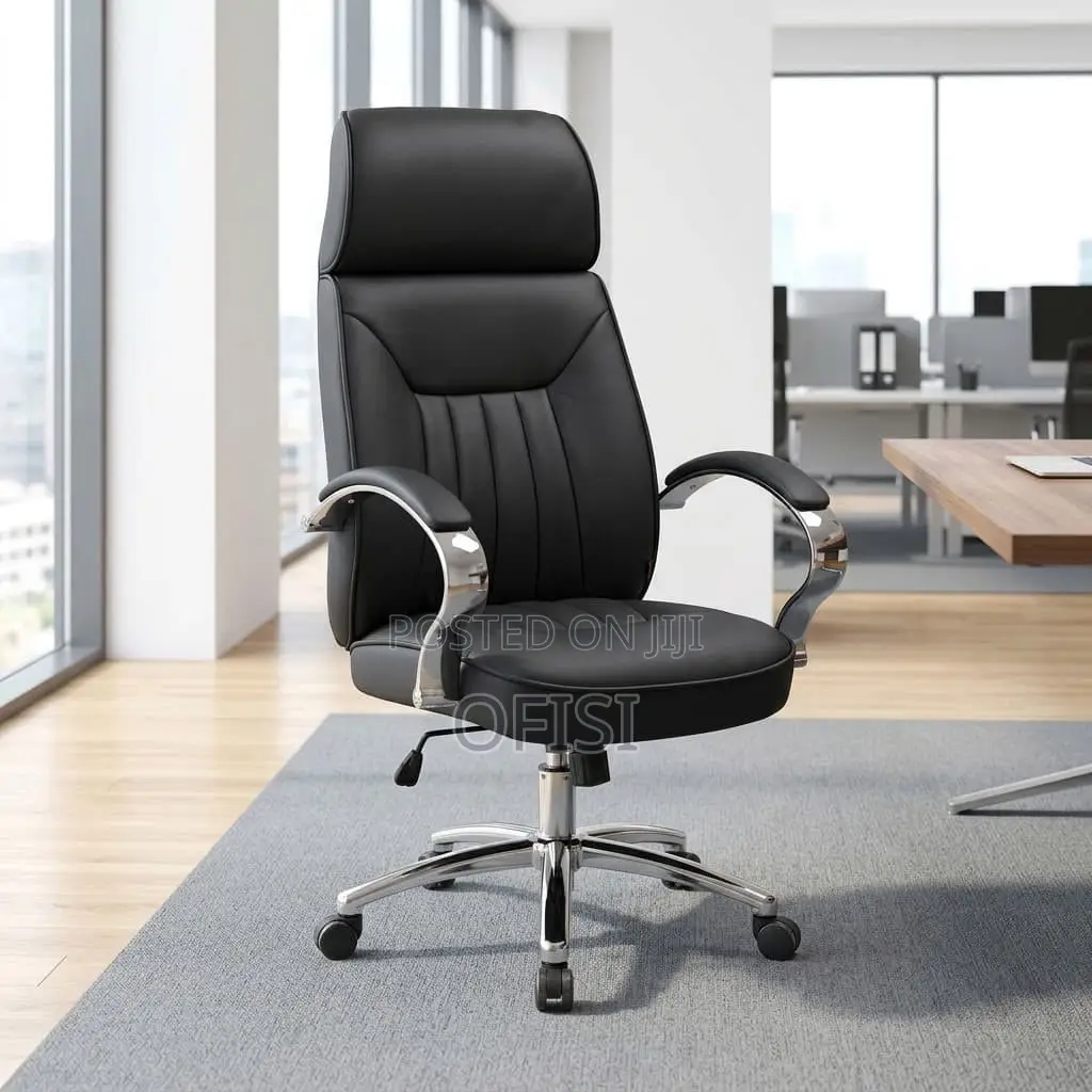 Office Chair; Black Director's Office Chair