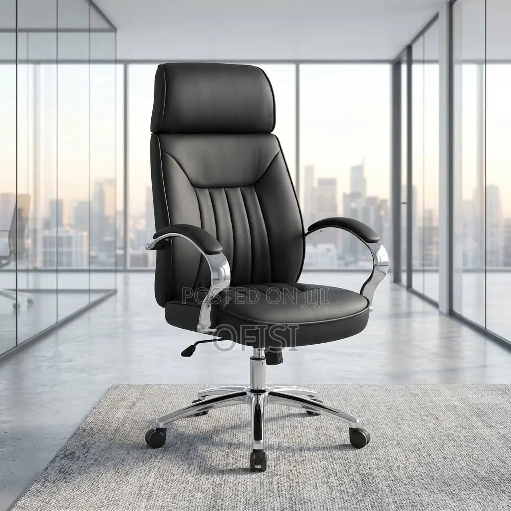 Office Chair; Black Director's Office Chair