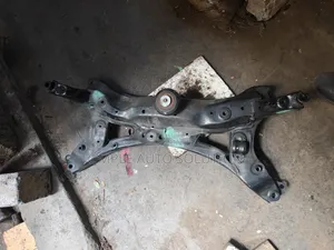 Honda Vezel 2018 Cross Member/ Engine Cradle
