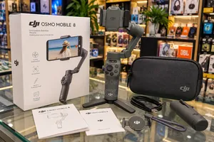 DJI Osmo Mobile 8