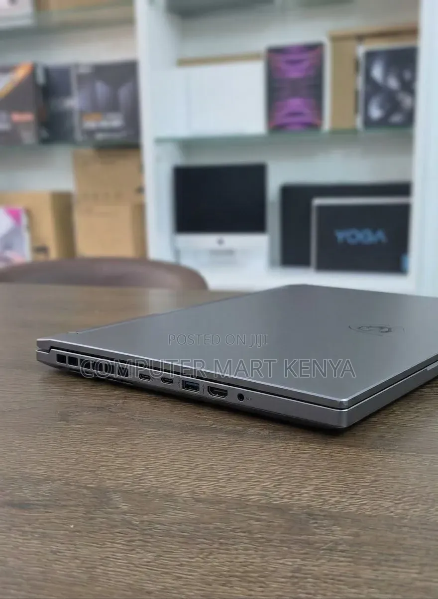 New Laptop MSI GS66 Stealth 11UH 16GB Intel Core i7 SSD 512GB