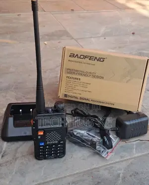 UV-5R VHF UHF Dual Band Two-Way Walkies Talkie Radio LED Flashlight