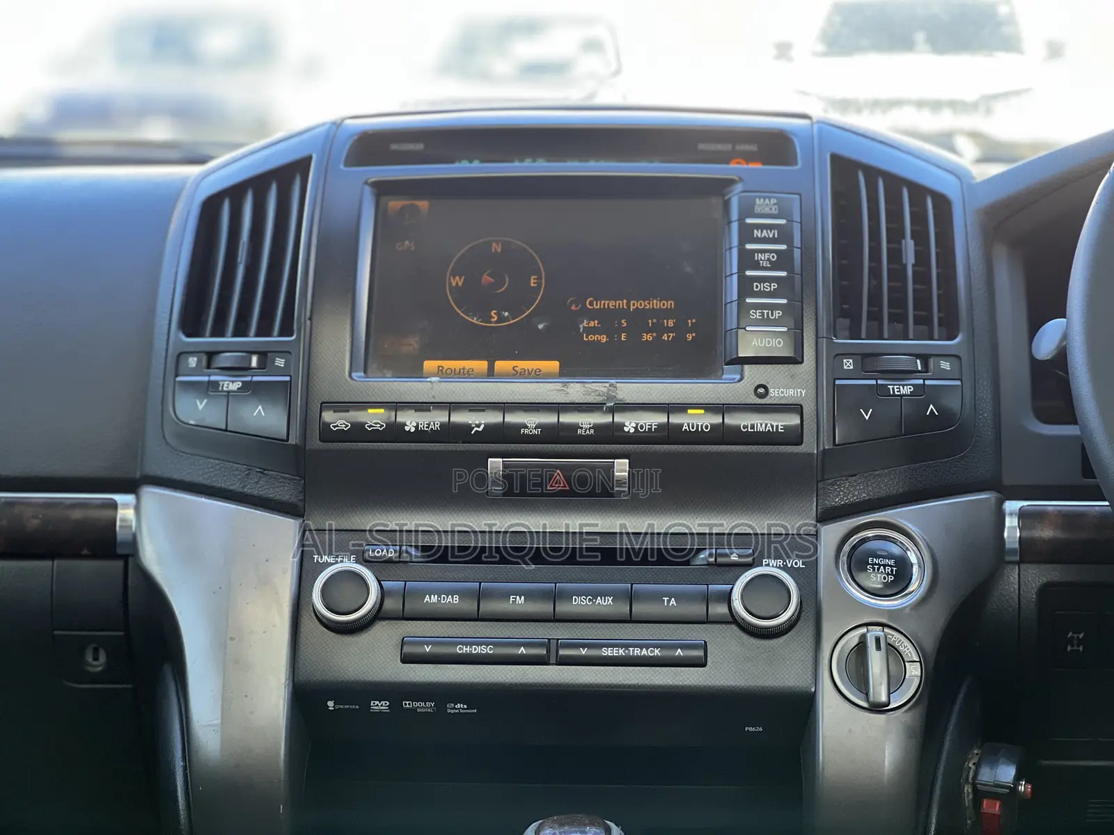 Toyota Land Cruiser 4.6 V8 VX-R 2012 White