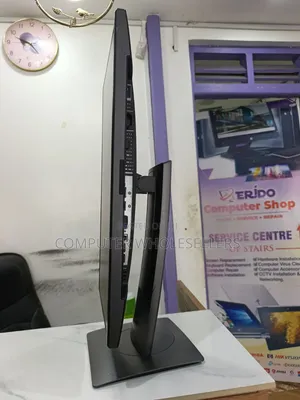 HP 22" Frameless Monitor