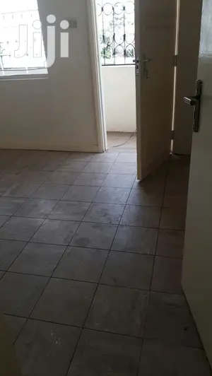 Parklands 2 Bedroom Flat Available For Rent