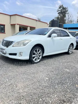 Toyota Crown 2008 White