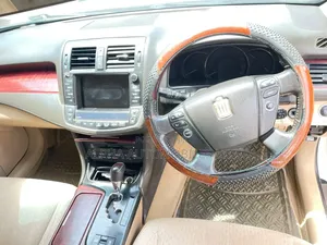 Toyota Crown 2008 White