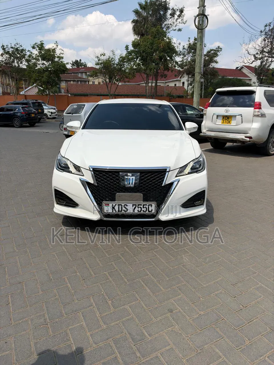Toyota Crown 2018 White