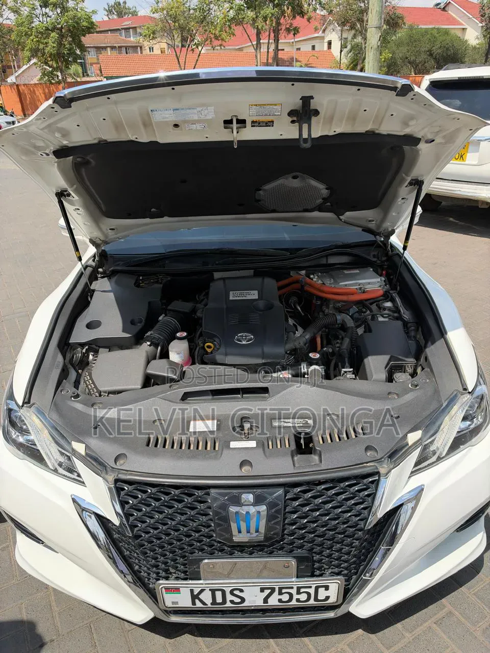 Toyota Crown 2018 White