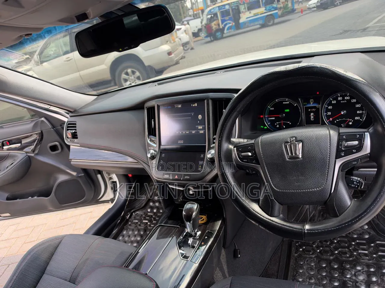 Toyota Crown 2018 White