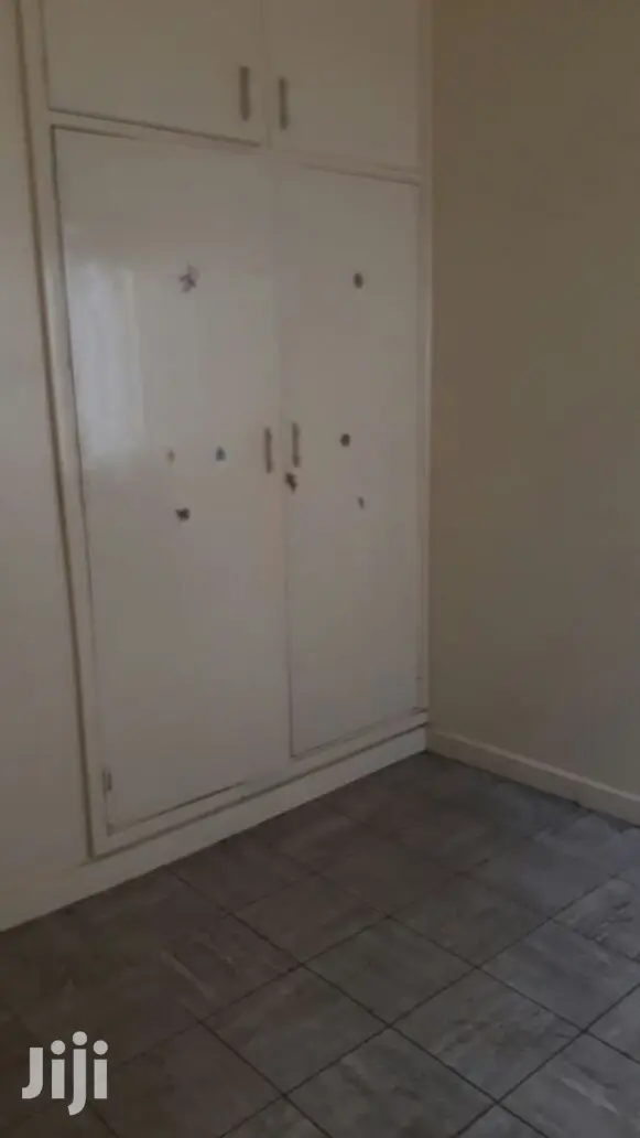 Parklands 2 Bedroom Flat Available For Rent