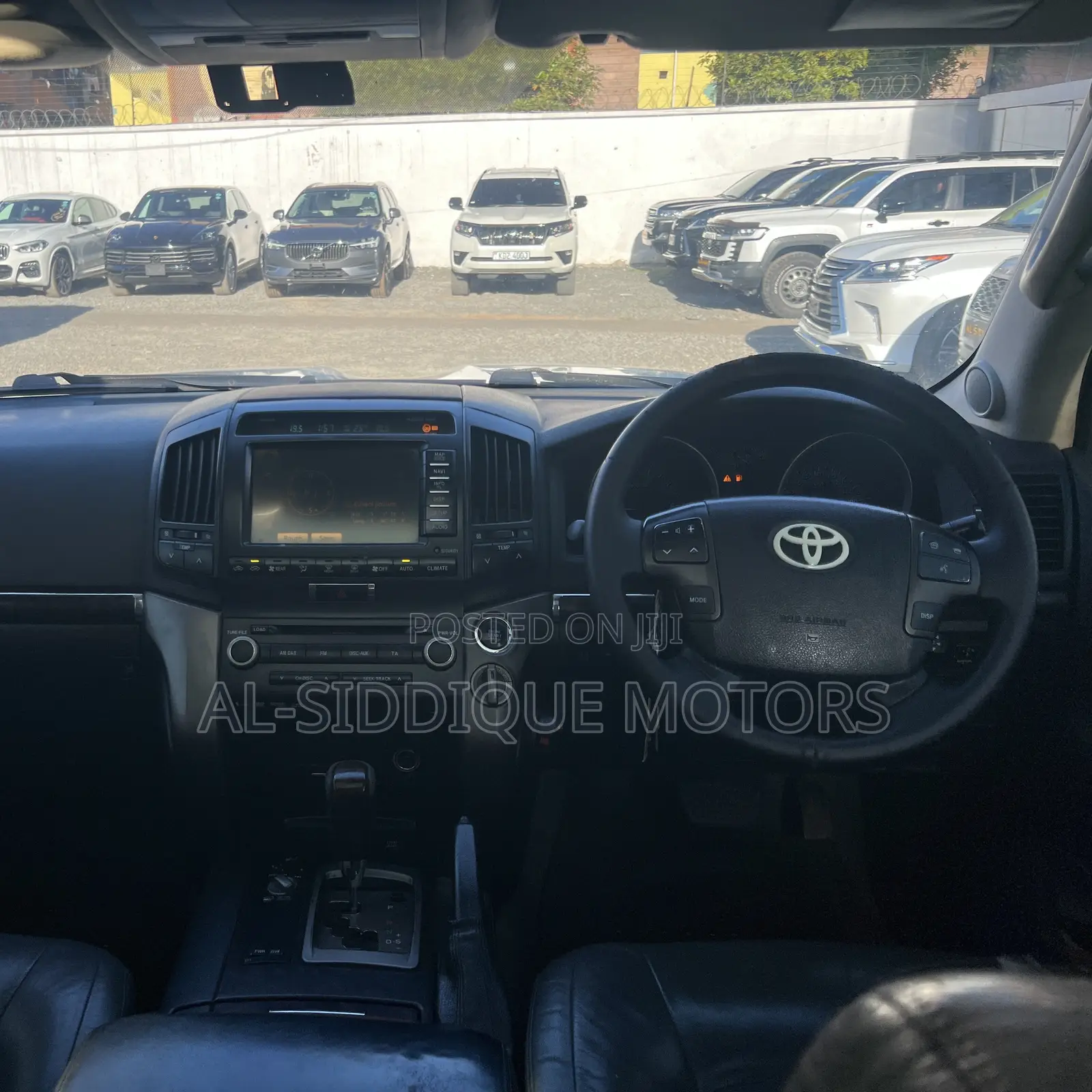 Toyota Land Cruiser 4.6 V8 VX-R 2012 White