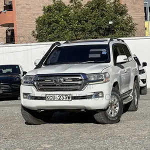 Toyota Land Cruiser 4.6 V8 VX-R 2012 White
