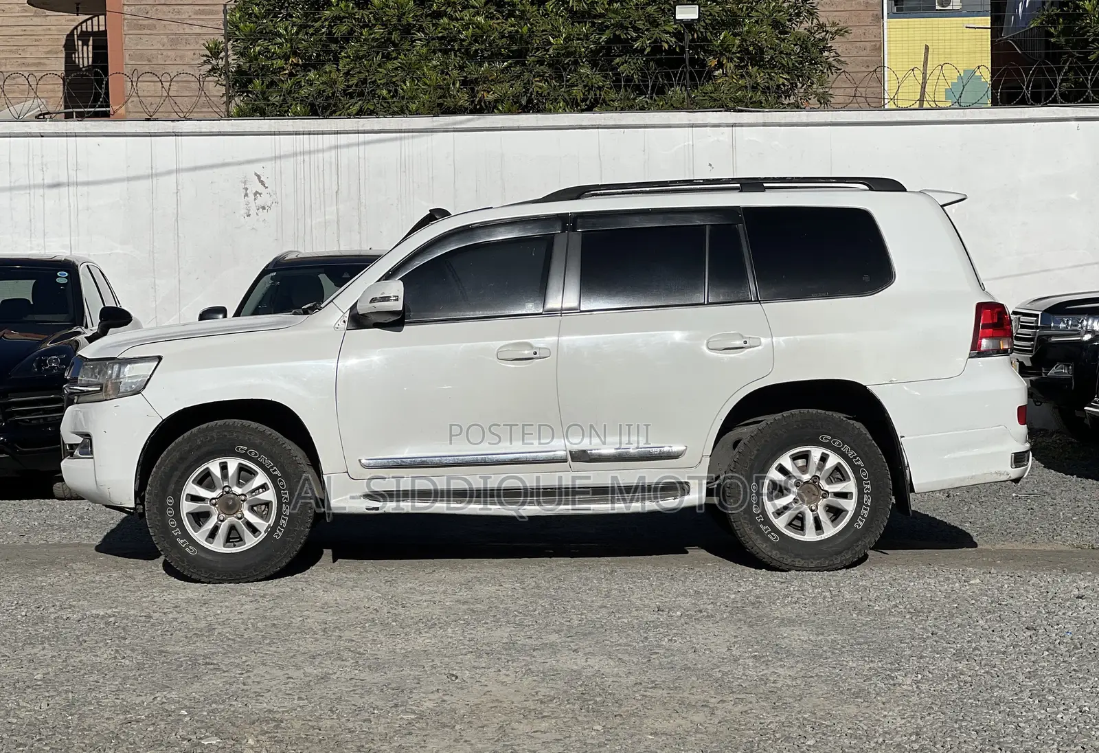 Toyota Land Cruiser 4.6 V8 VX-R 2012 White