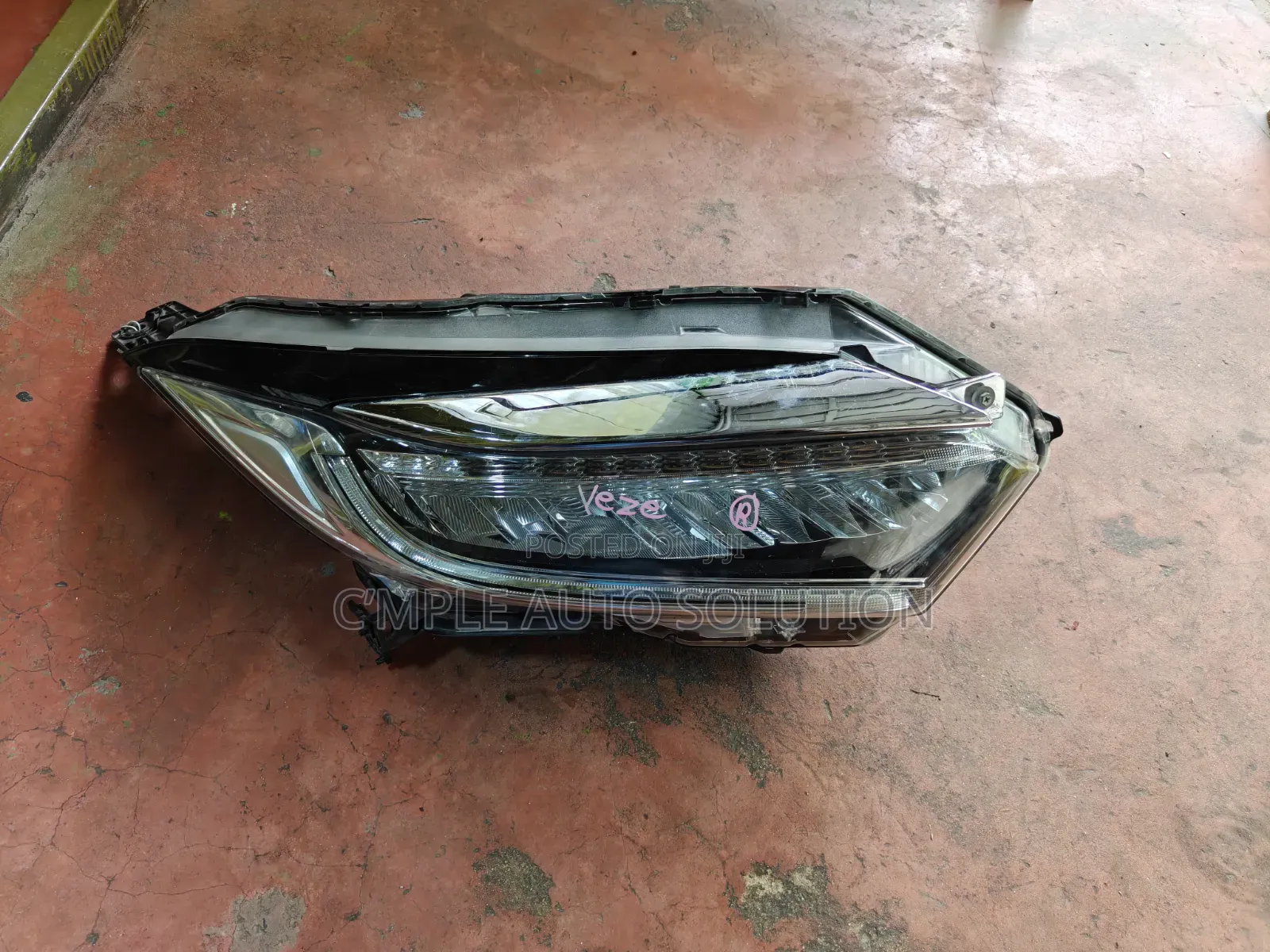 Honda Vezel 2018 Headlight