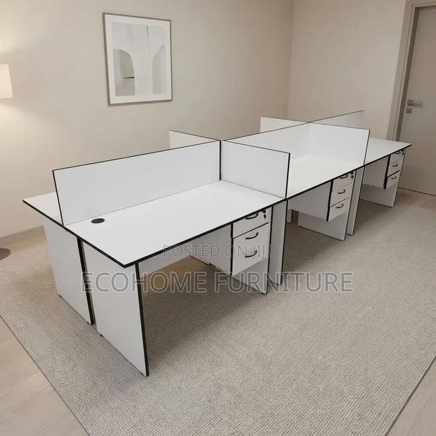 Office Workstation – Six-Desk Bench With Privacy Dividers