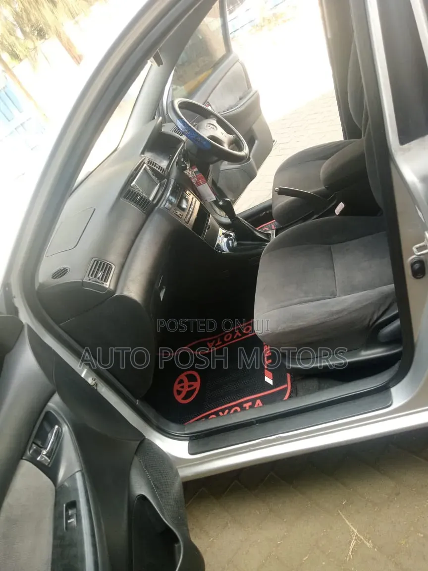 Toyota Corolla Fielder 2003 Silver