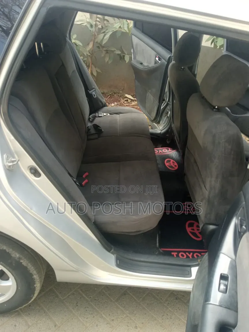Toyota Corolla Fielder 2003 Silver