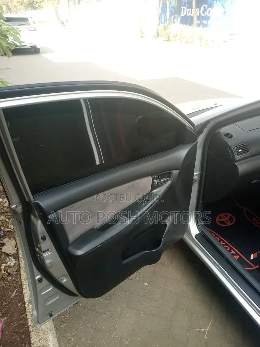 Toyota Corolla Fielder 2003 Silver