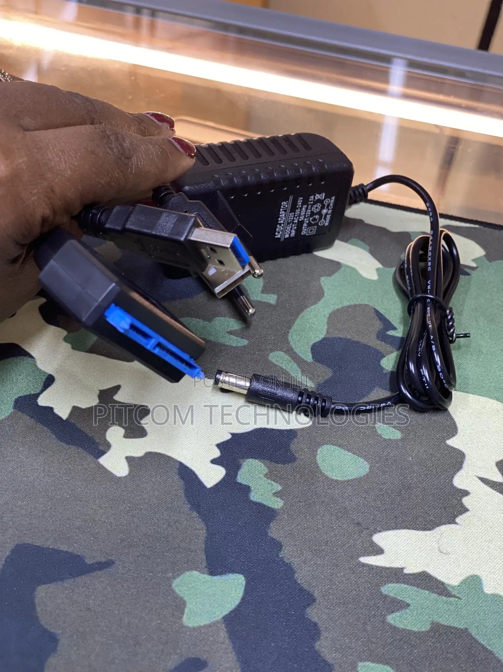 3.0 USB to Sata 2.5”+ 3.5 With 12v Adapter