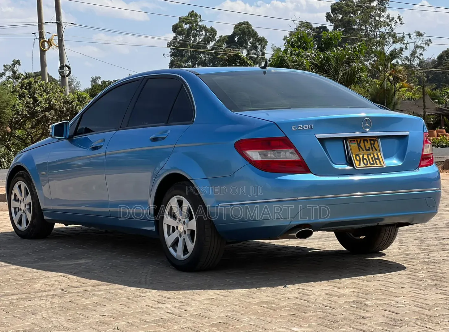 Mercedes-Benz E250 2010 Blue