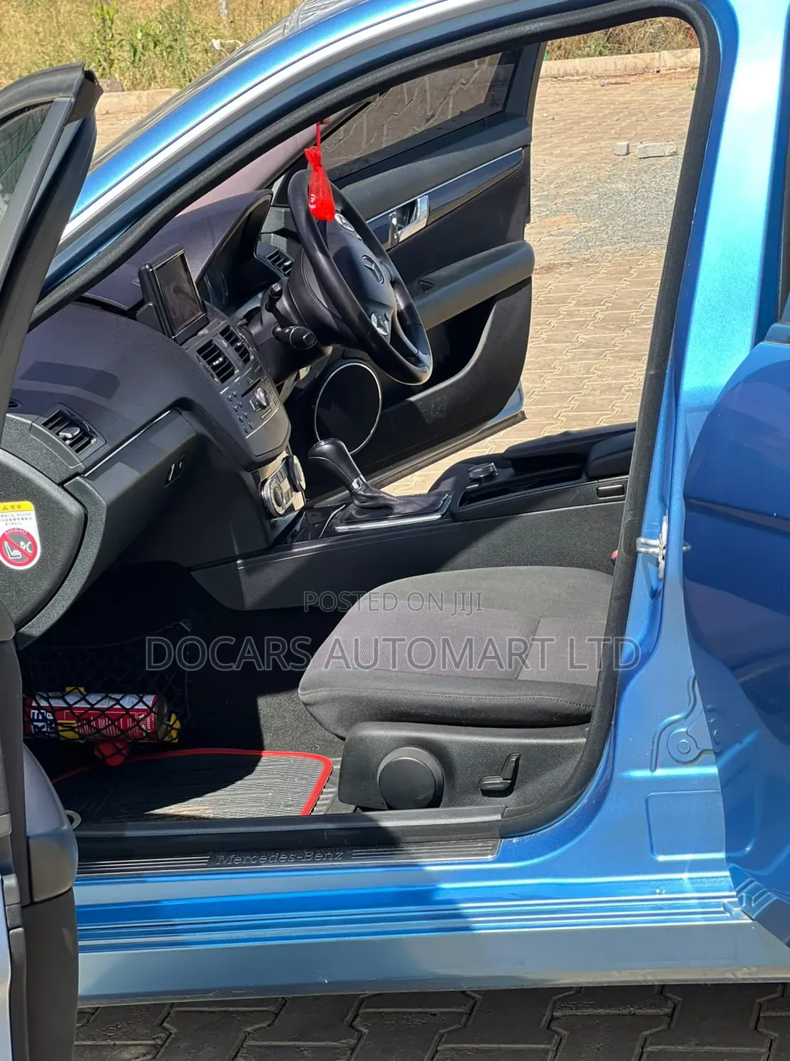 Mercedes-Benz E250 2010 Blue