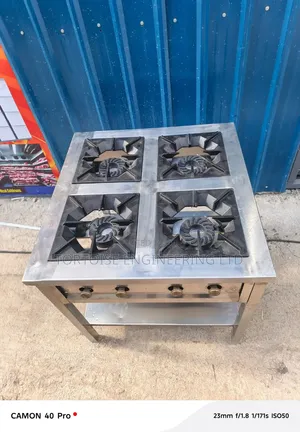 4 Burner Gas Range Cooker Dimensions 900mm by 900mm