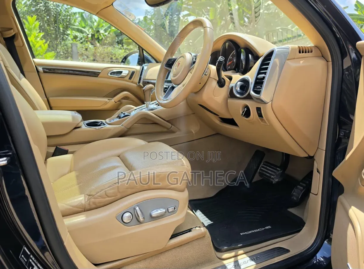 Porsche Cayenne 2020 Black
